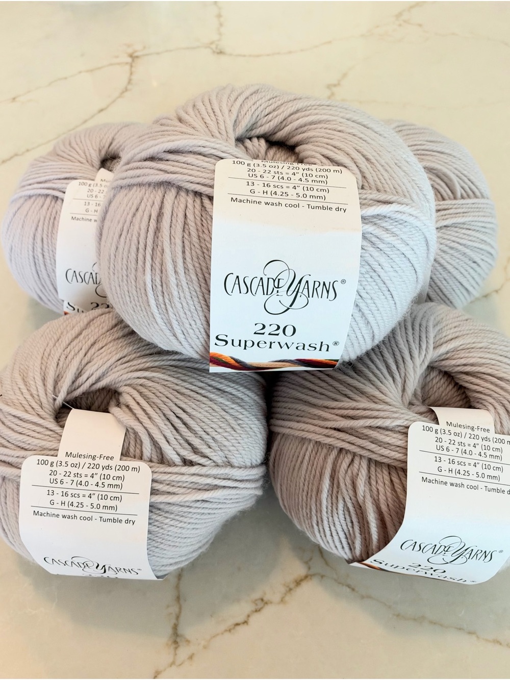 Cascade 220 Superwash Yarn in Light Gray